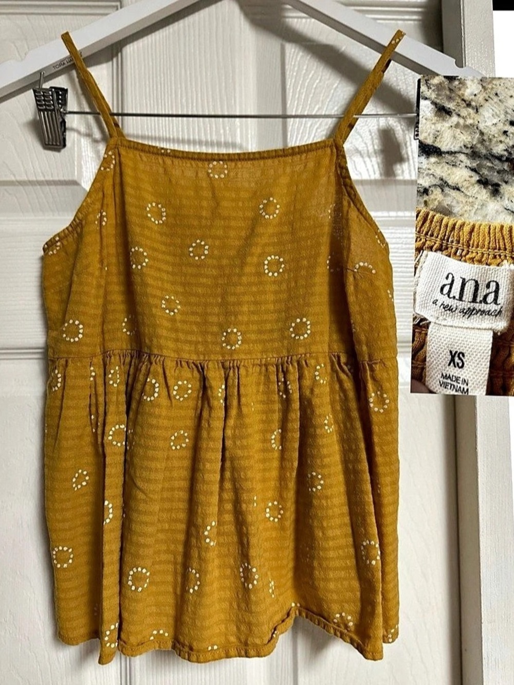 ana Floral top in Yellow & White Size XS